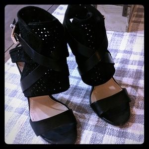 Guess Ankle block heels